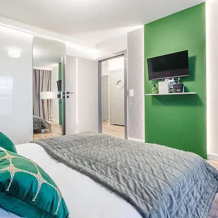 Z 2 Sypialniami Glamour 35 C -perlowa Przystan - Apartment